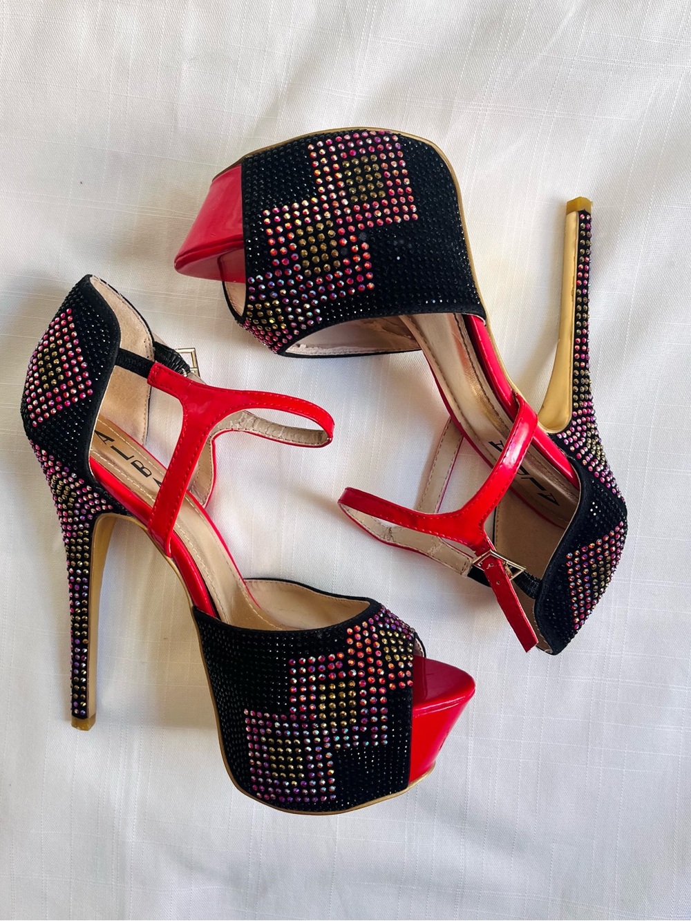 ALBA platform black and red rhinestone high heels 8.5